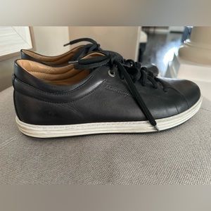 Men’s Ferragamo black leather sneaker